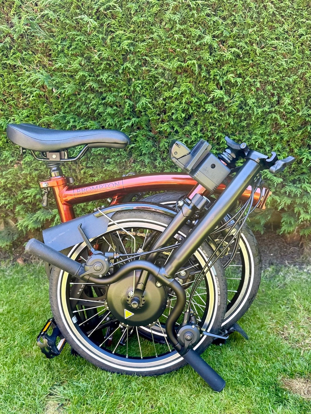 Brompton (Elect) C Line Explore Flame Lacquer - Mid Bars - 2024