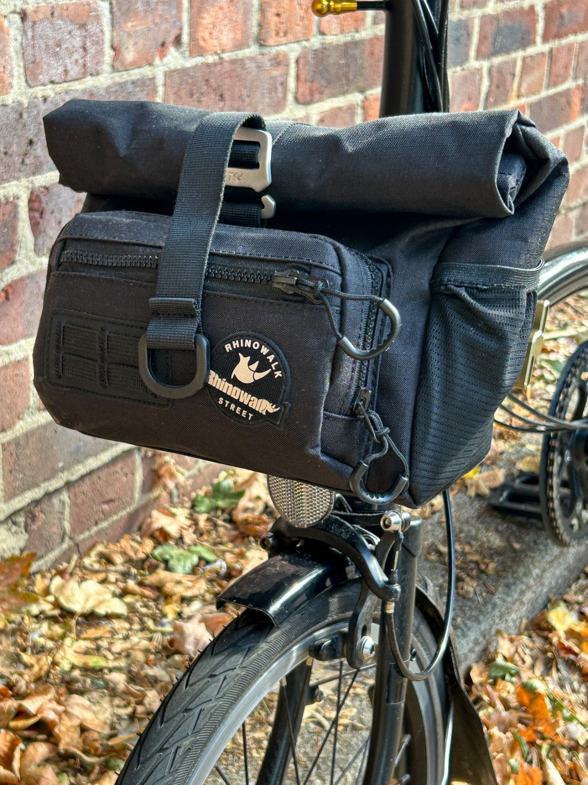 2023 Brompton C Line 6 Speed M6L Black Lacquer Black Edition + Bags & Extras