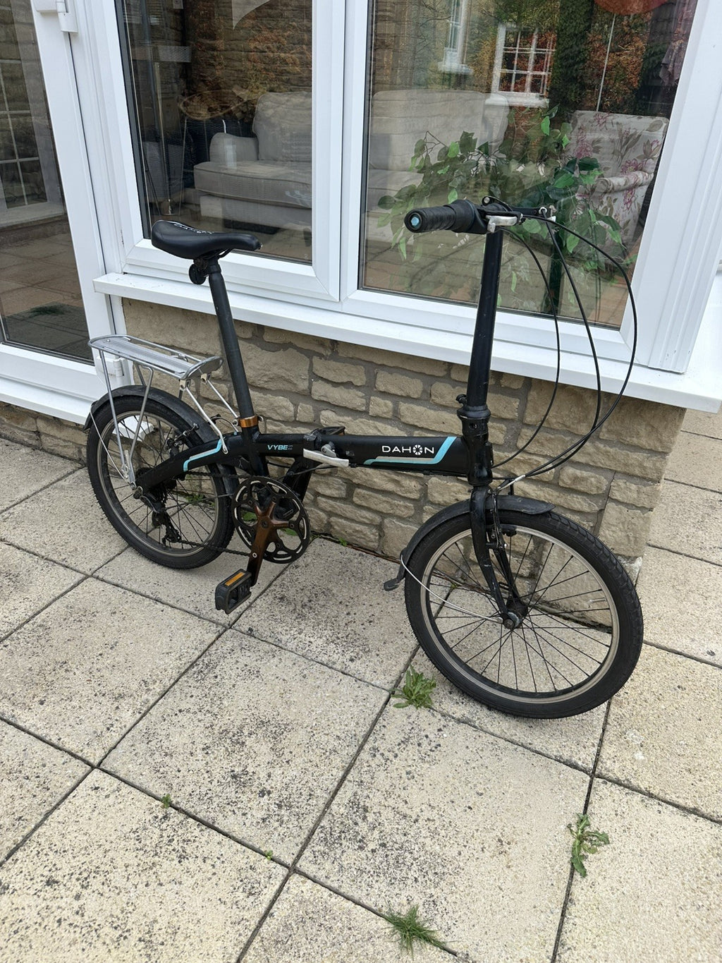 Dahon Vybe 20 Inch Folding Bike ideal commuter bike