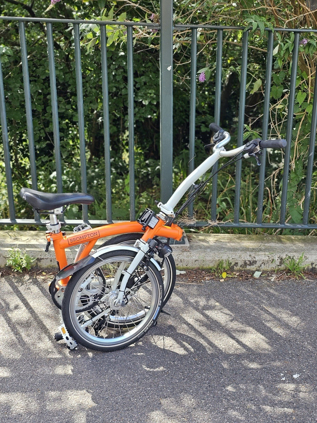 Brompton Folding Bike 16in Wheels Orange/white Silver Mudguards Cruiser Bar