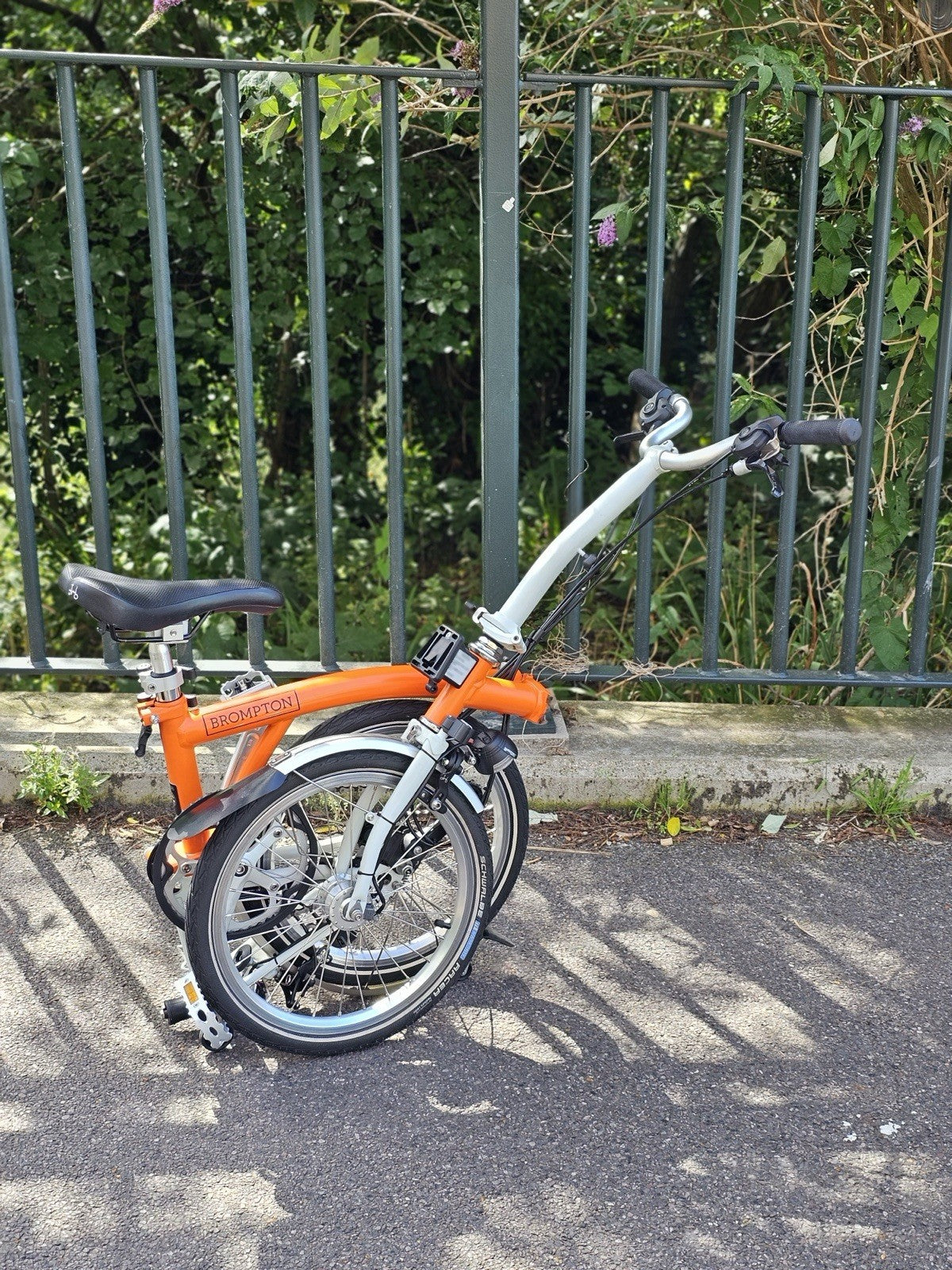 Brompton Folding Bike 16in Wheels Orange/white Silver Mudguards Cruiser Bar