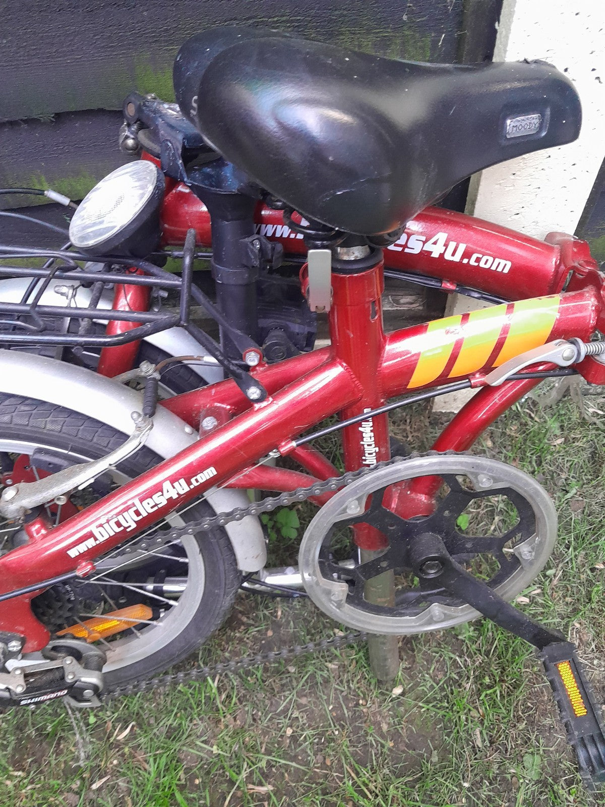 fRed fold up bike used condition