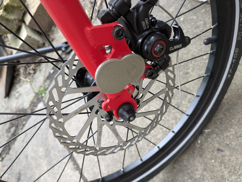 Carrera Intercity Folding Bike 8-Speed