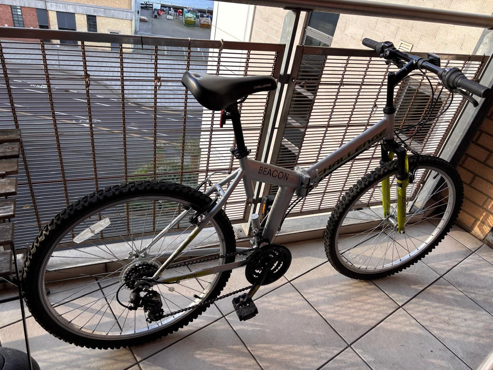 Challenge Beacon 26 inch Silver Folding Bike - Great Condition