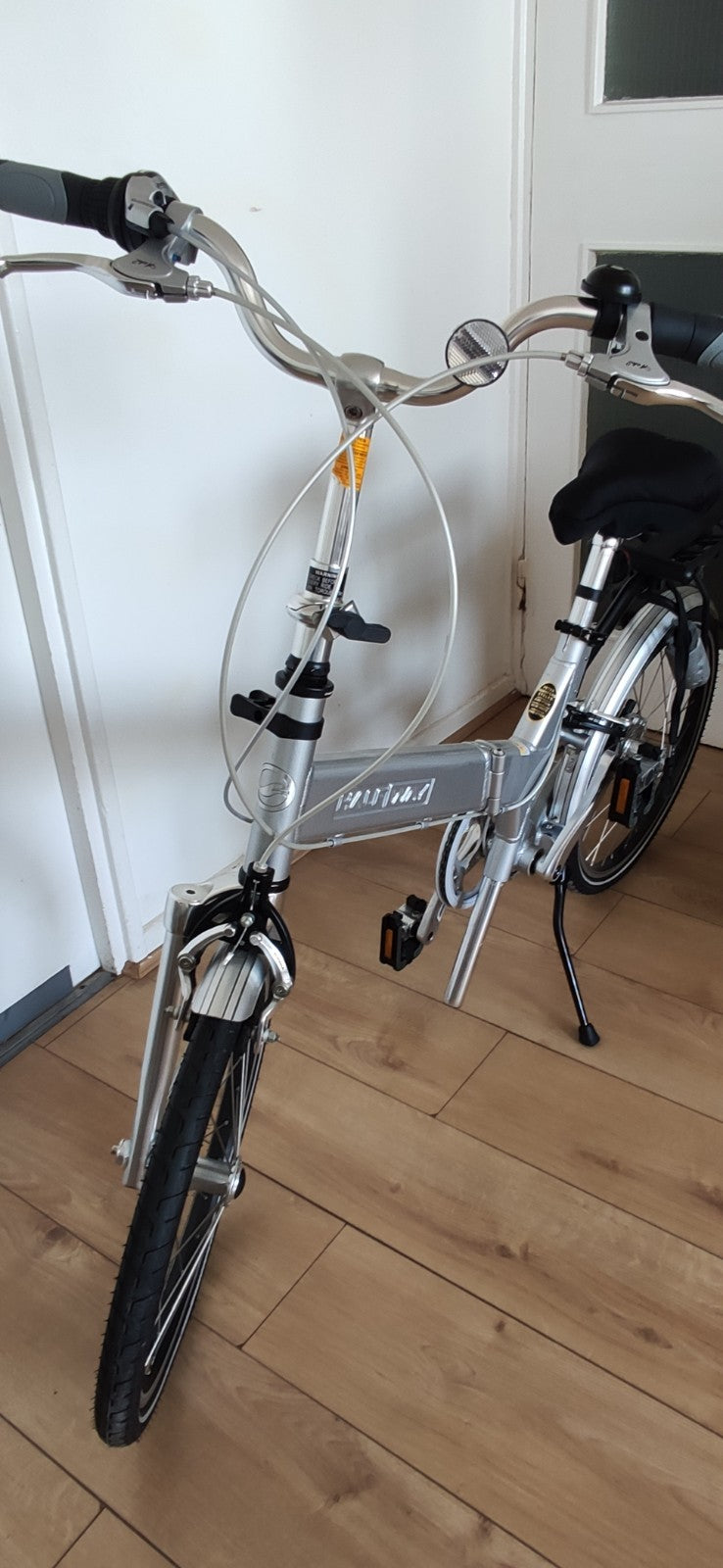 Giant Halfway Folding Bike - Rare Single-Sided Design - Excellent Condition