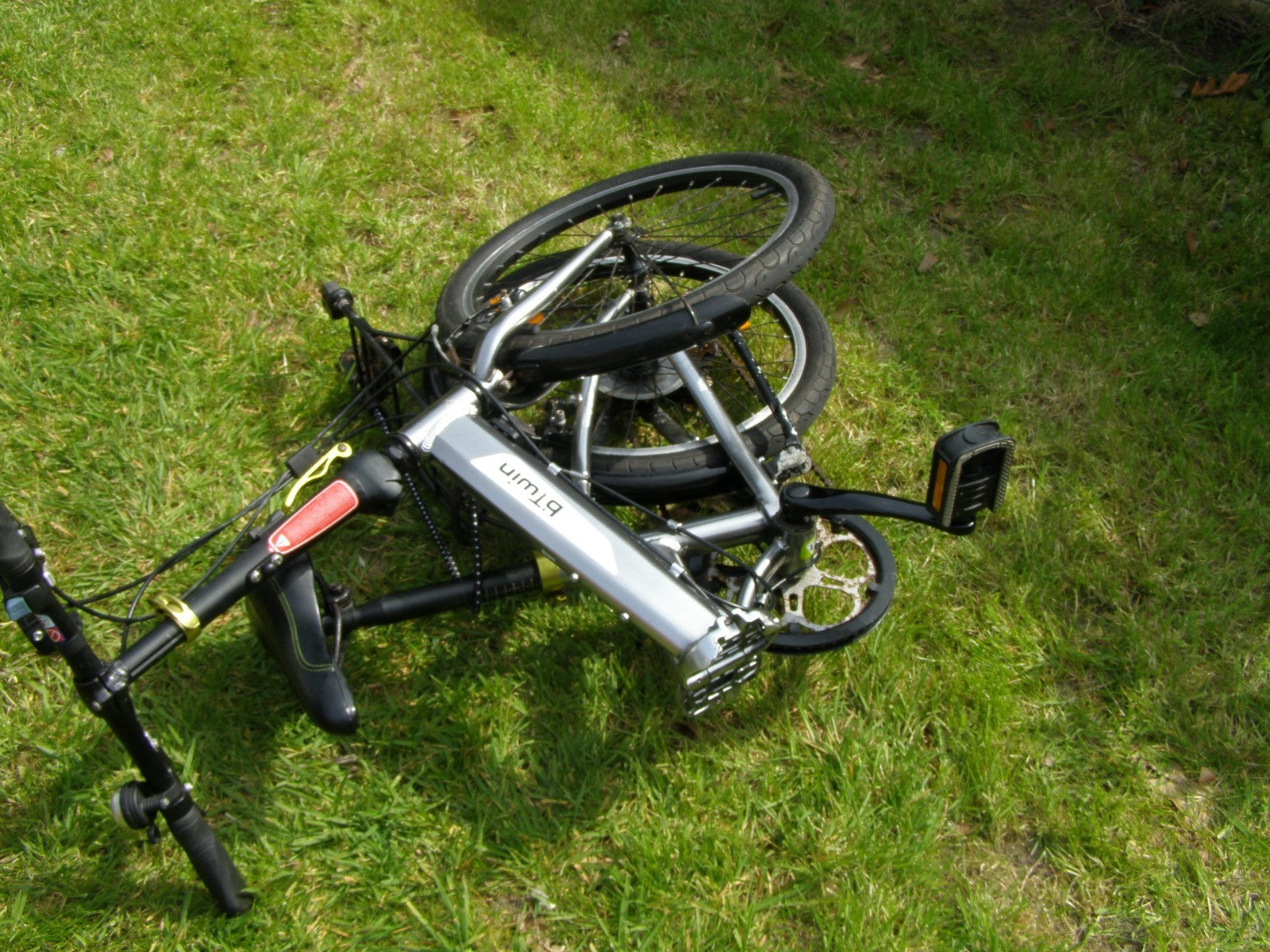 adult fold up bike 20 in wheels shimano gears