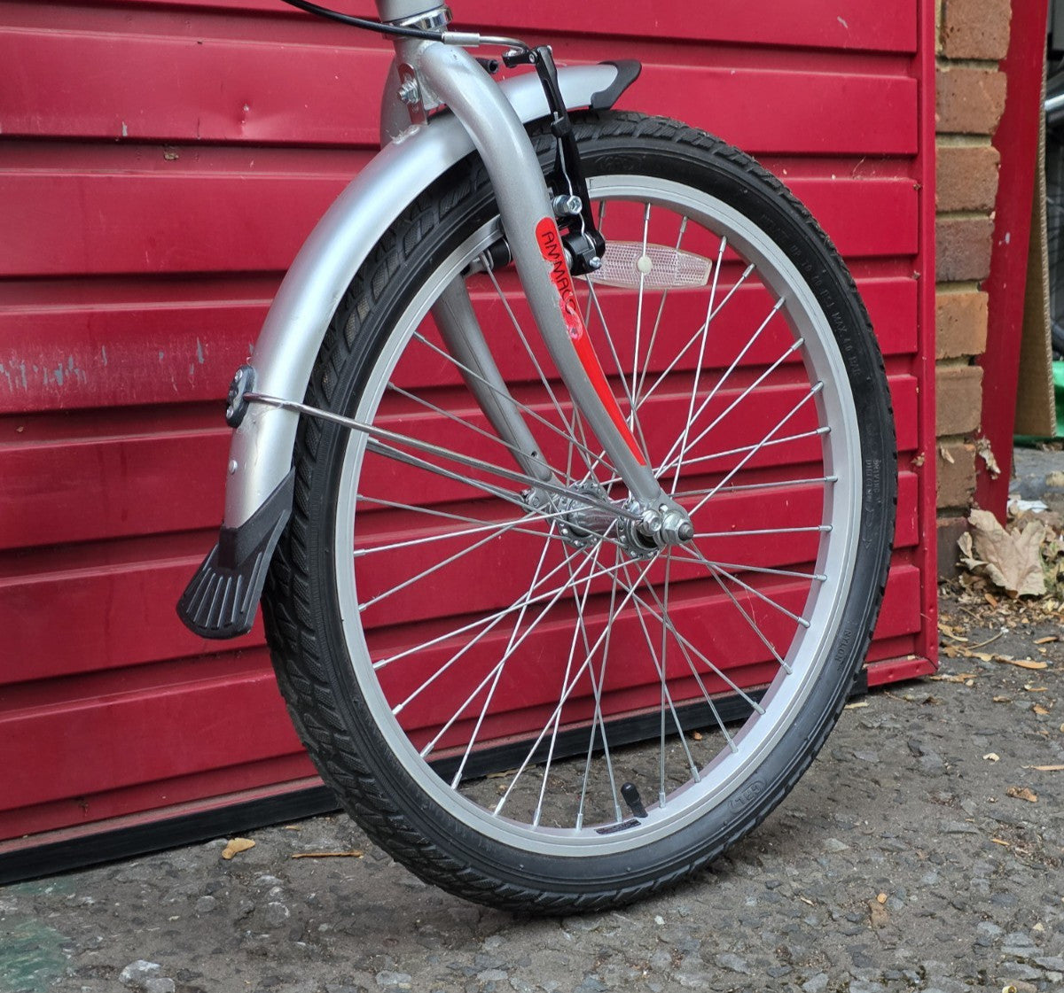AMMACO PAKKA LITE SE FOLDING BIKE (20" WHEELS) BRAND NEW NEVER USED!!