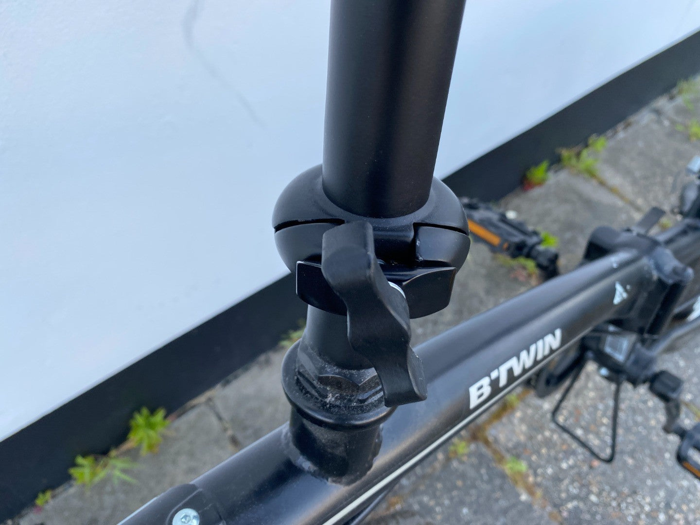 BTWIN Tilt 100 Folding Bike (collection only)
