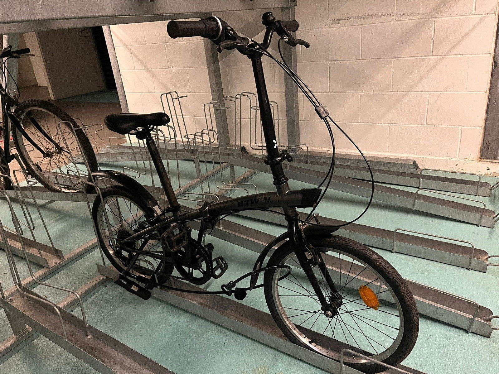 BT Twin Adult Folding Bike  (single Speed)
