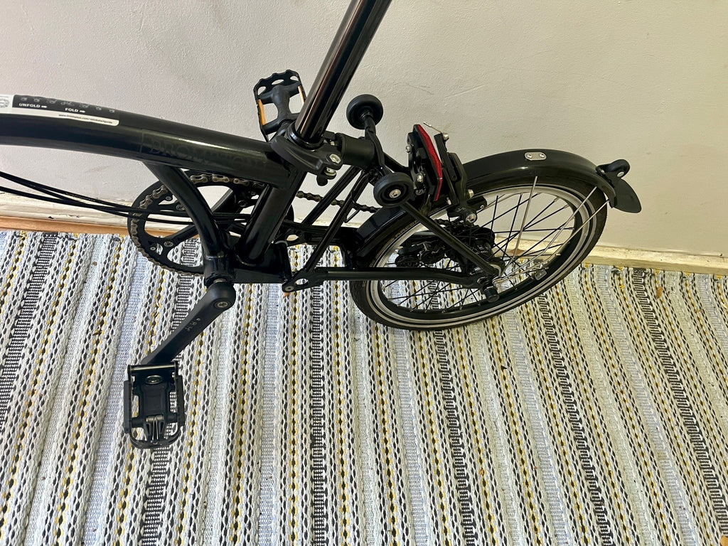 Brompton Bike 6-Speed Explore 2024, Black Mid Handlebar