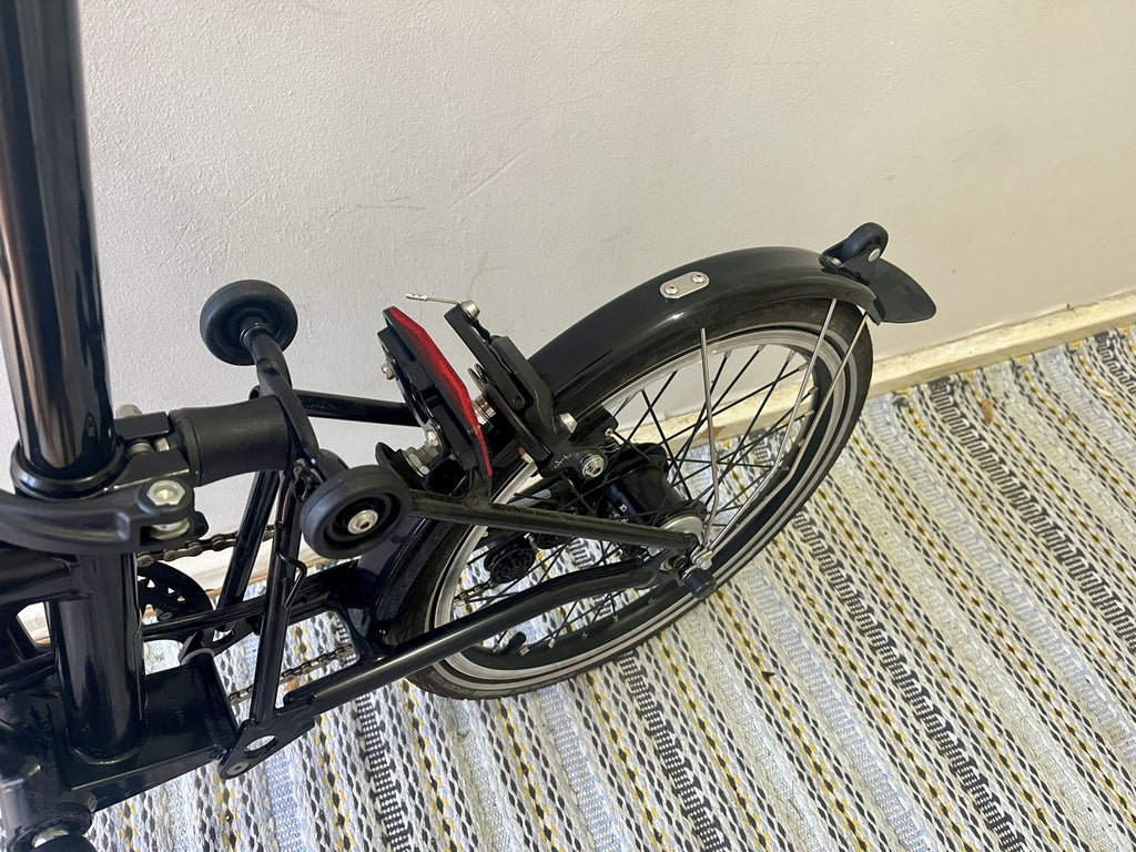 Brompton Bike 6-Speed Explore 2024, Black Mid Handlebar