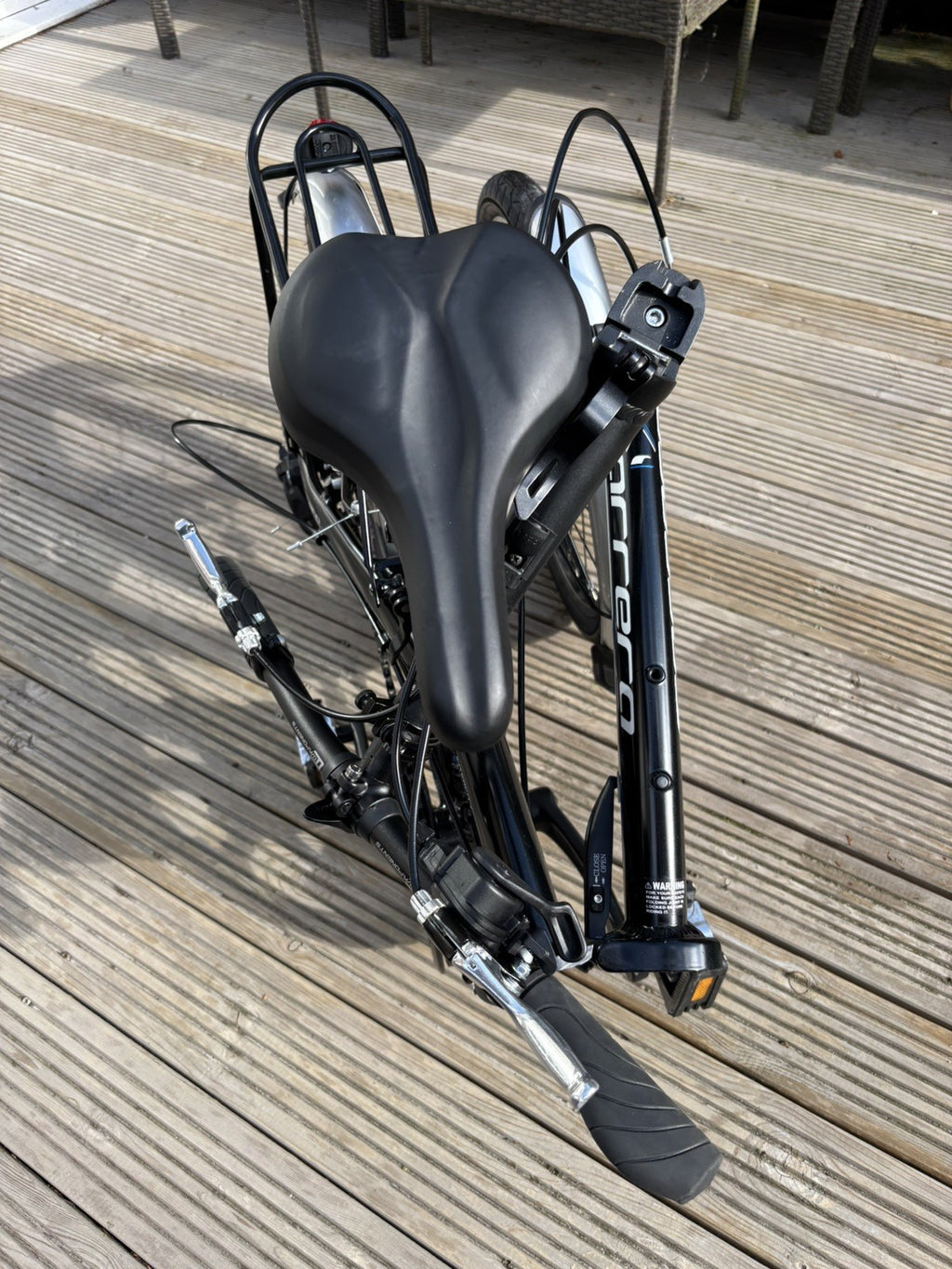 Carrera Intercity 20'' Unisex 8-Speed Folding Bike Black
