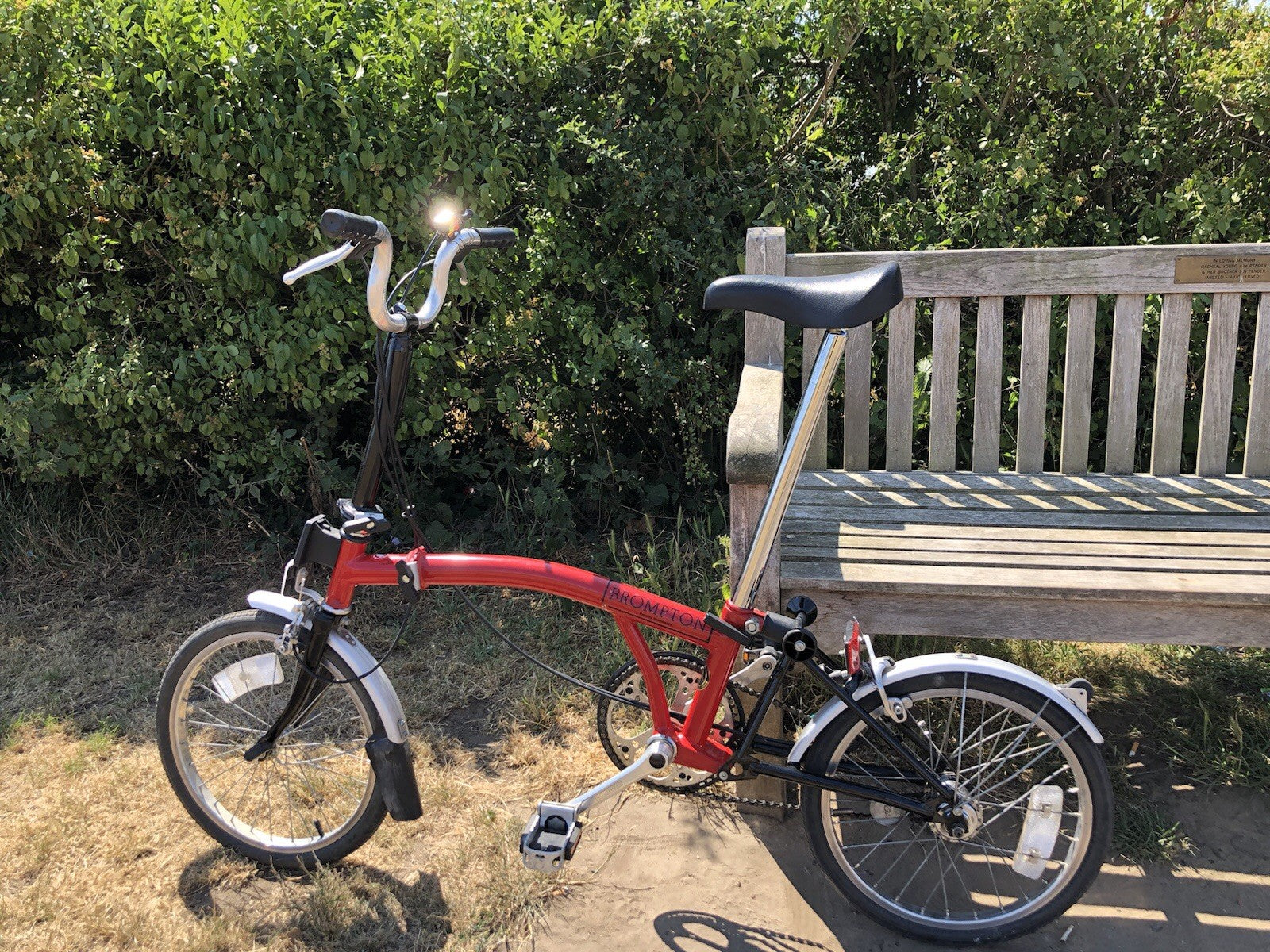 Brompton Folding Bike 3 speed in great Condition, Striking Red colour.