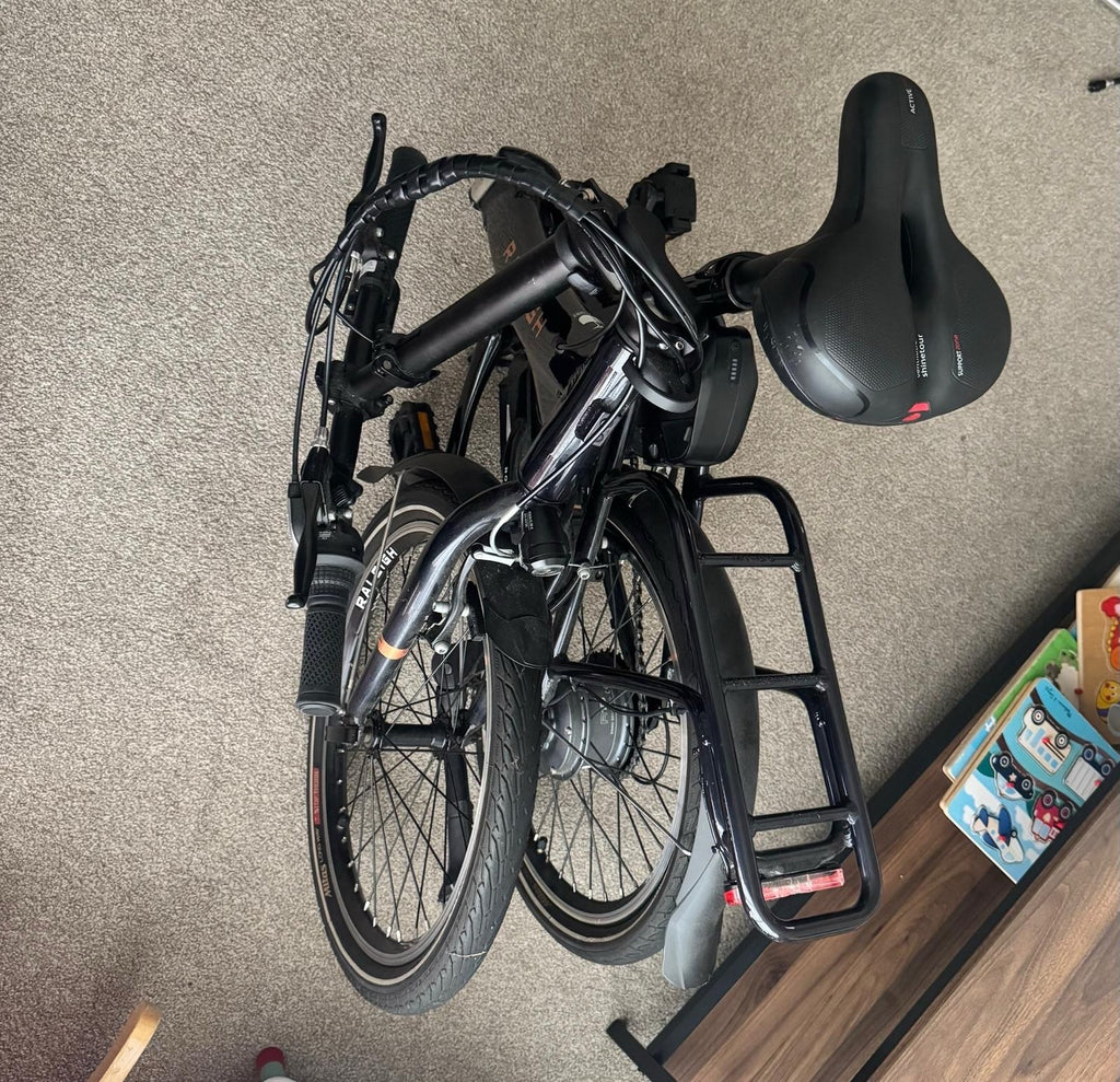 Raleigh Folding Bike Black 20in Mechanical Disc Brakes Rear Rack Mudguards