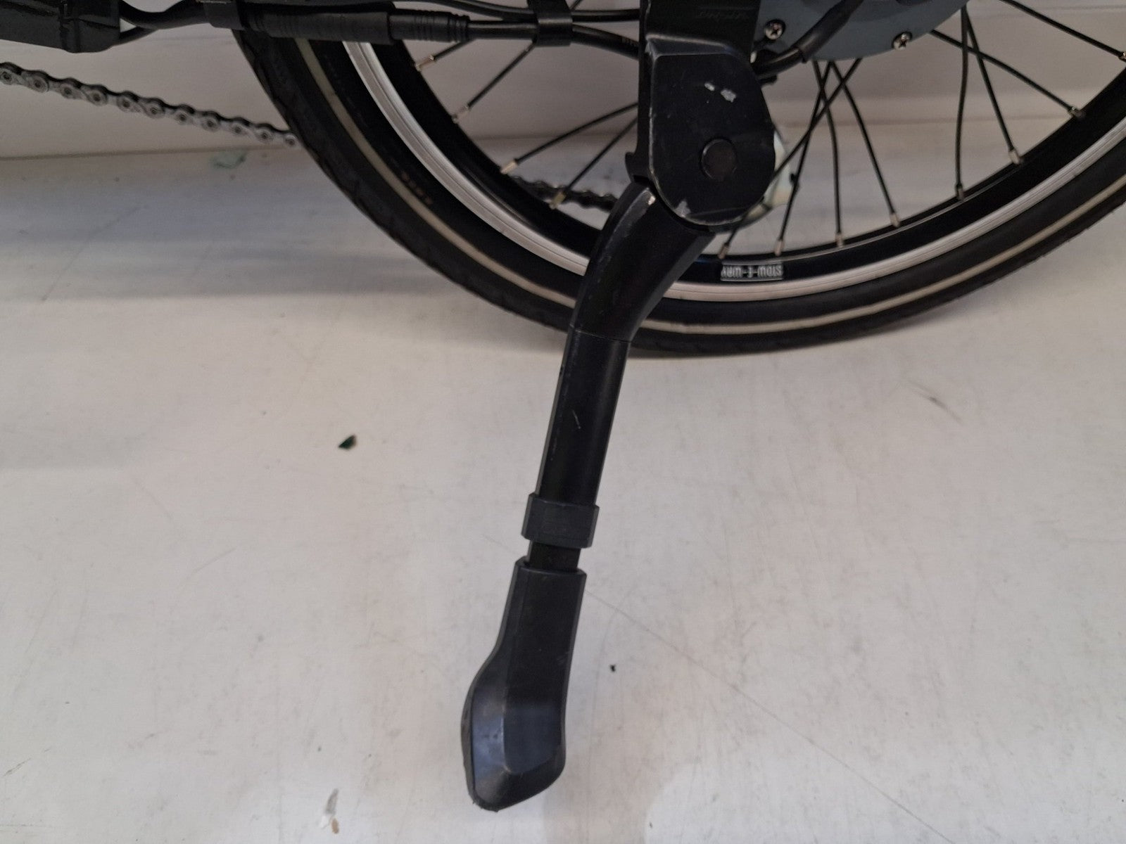 Raleigh Stow--E--Way Folding 7-Speed 20" Wheel Alloy Bike - Blue (Scratches)
