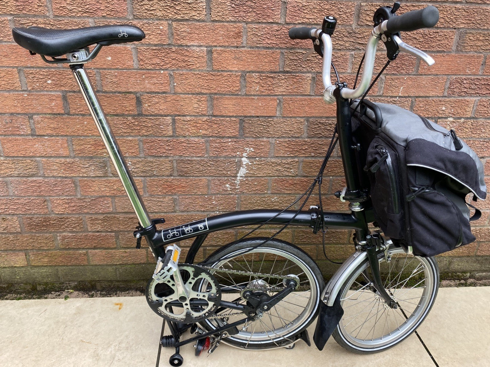 Brompton Folding Bike 3-Speed comes with front bag.