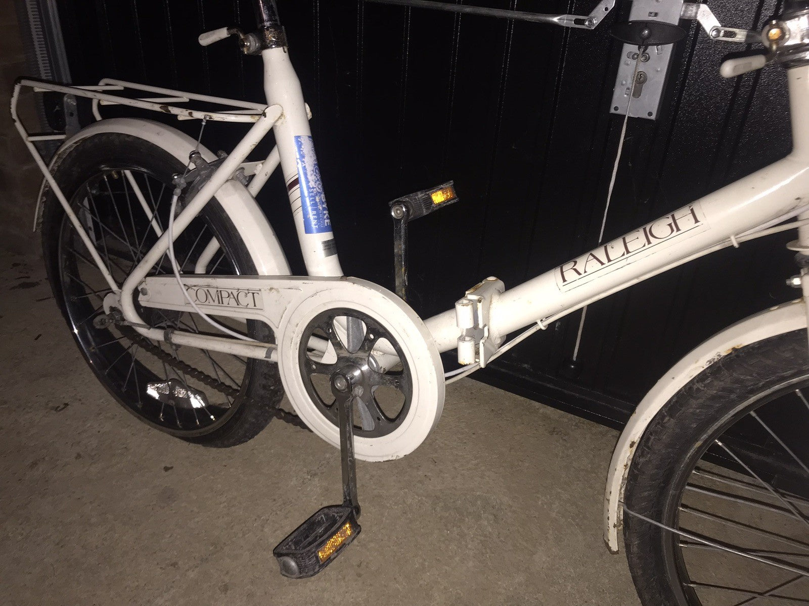 Raleigh Compact folding bike. 20 inch wheels. Suitable for renovation or parts.