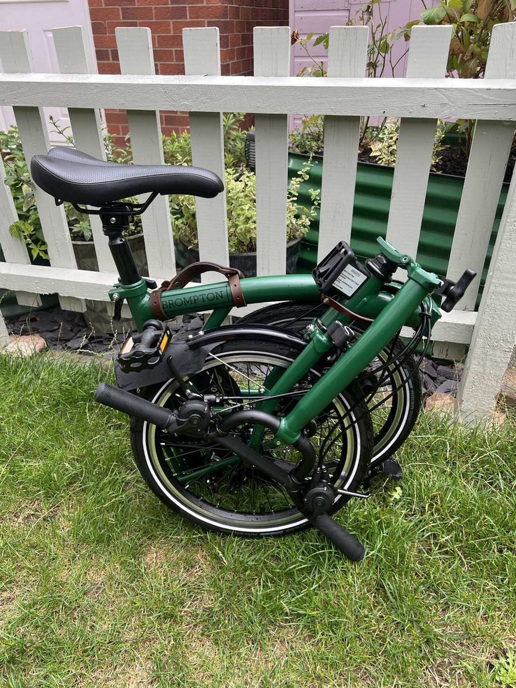 2024 Brompton C Line Explore 6-Speed - British Racing Green - pristine