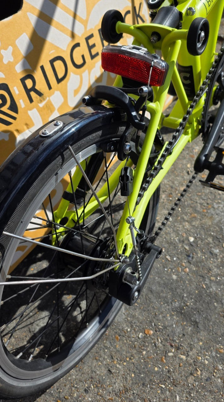 Brompton Bike 6 speed C line - Yuzu green RARE - EXCELLENT CONDITION