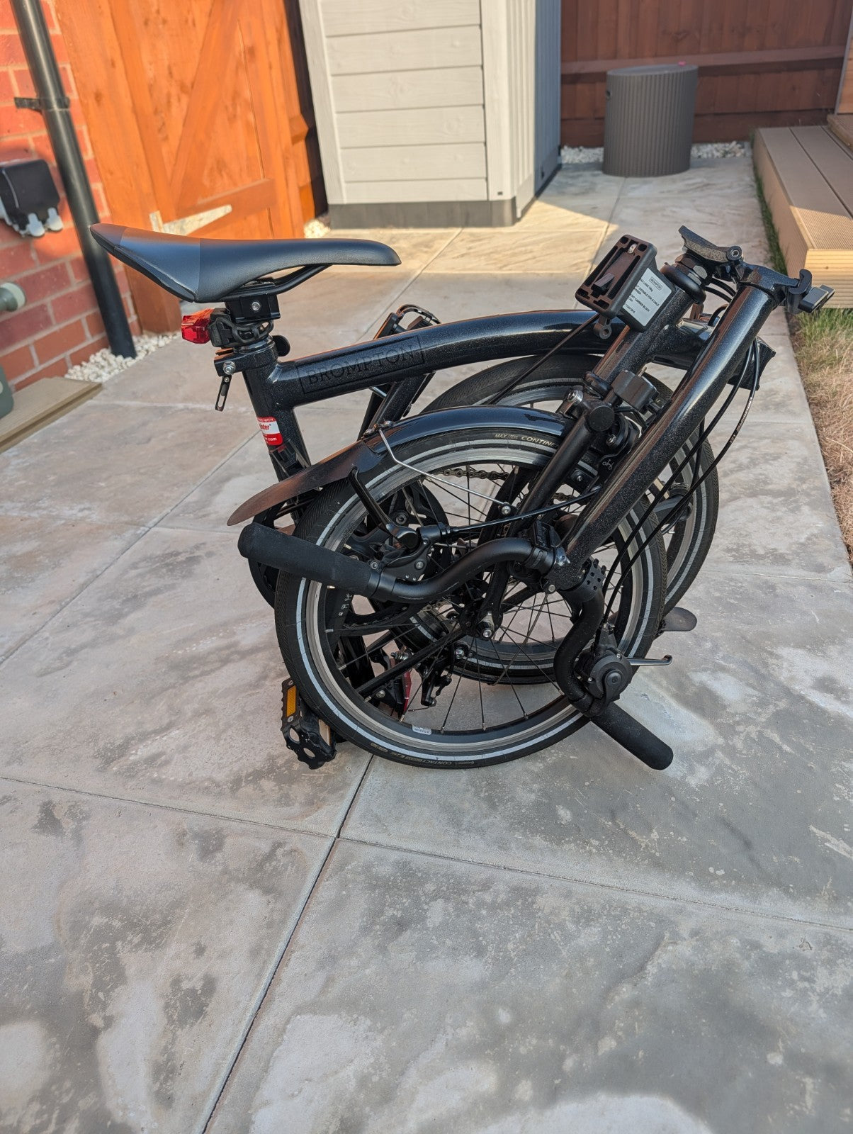 Brompton P-Line 4-Speed - Midnight Black Metallic (Rare Colour) - Late 2022