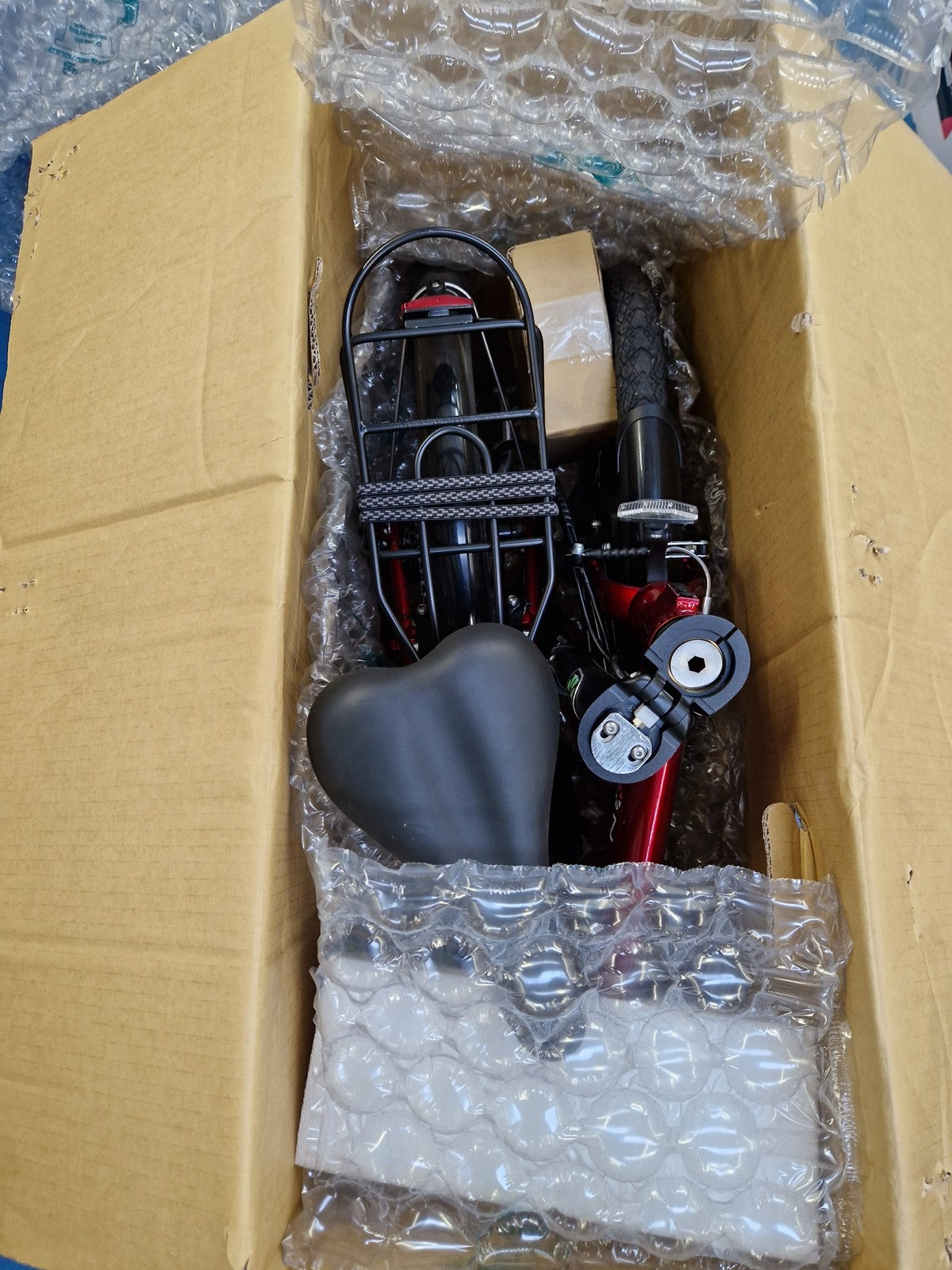 Dahon Vybe D7 Folding Bike 20in Aluminium 7 Speed Commuter - Red (Used/Scuffs)