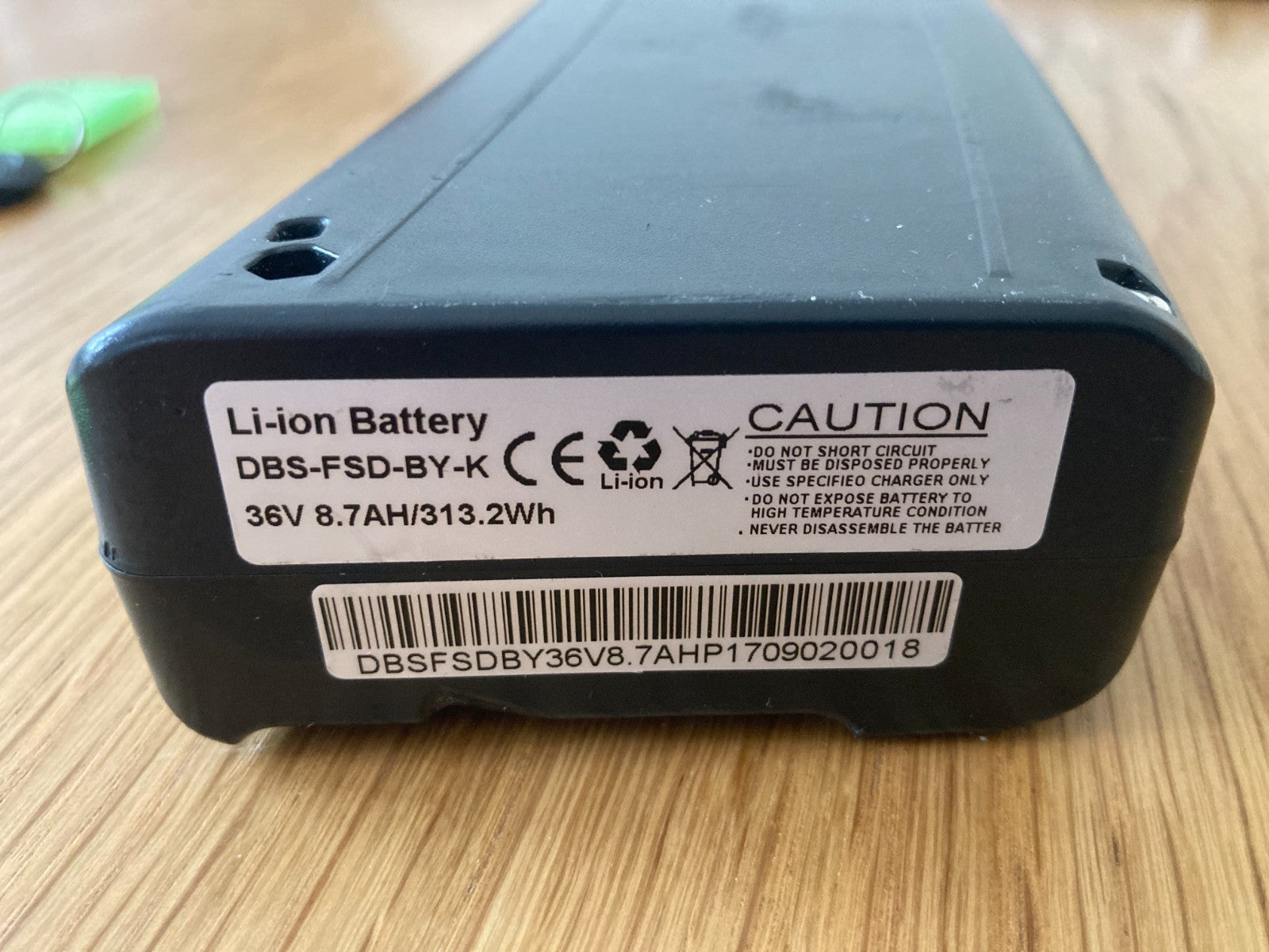 FAULTY Carrera Crosscity 2Pin — 36V 8.7AH Li- ion Battery E- Bike FAULTY!