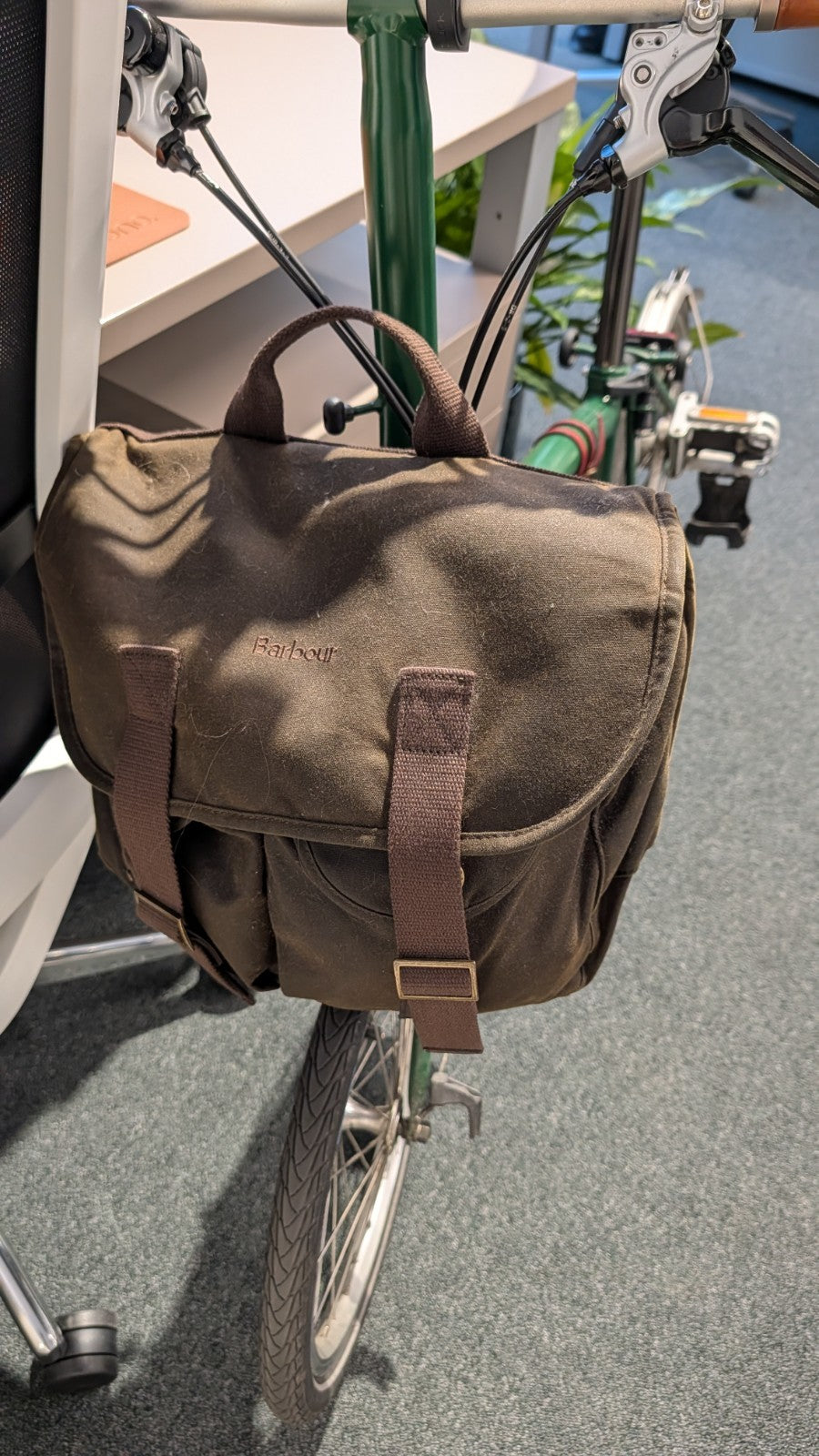 Classic 6-Speed Brompton Folding Bicycle - Racing Green - Excellent condition