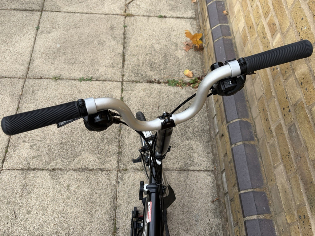Brompton Folding Bike Black H6R H-type 6-speed Rear rack & mudguards 2021