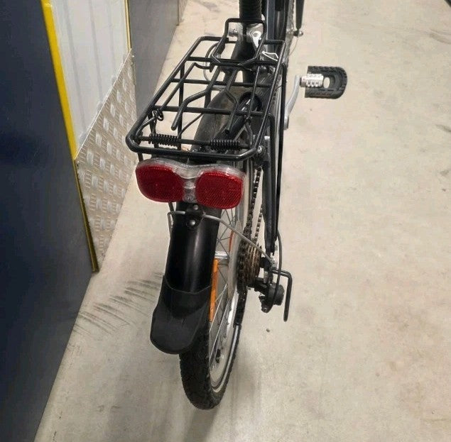 "Classic" folding bike/lightweight (14.2kg)/ Shimano gears/mudguards