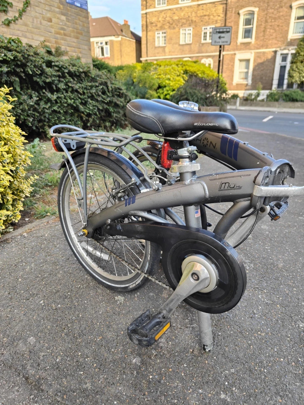 Dahon M8 XL folding bike in good working condition + Free master lock