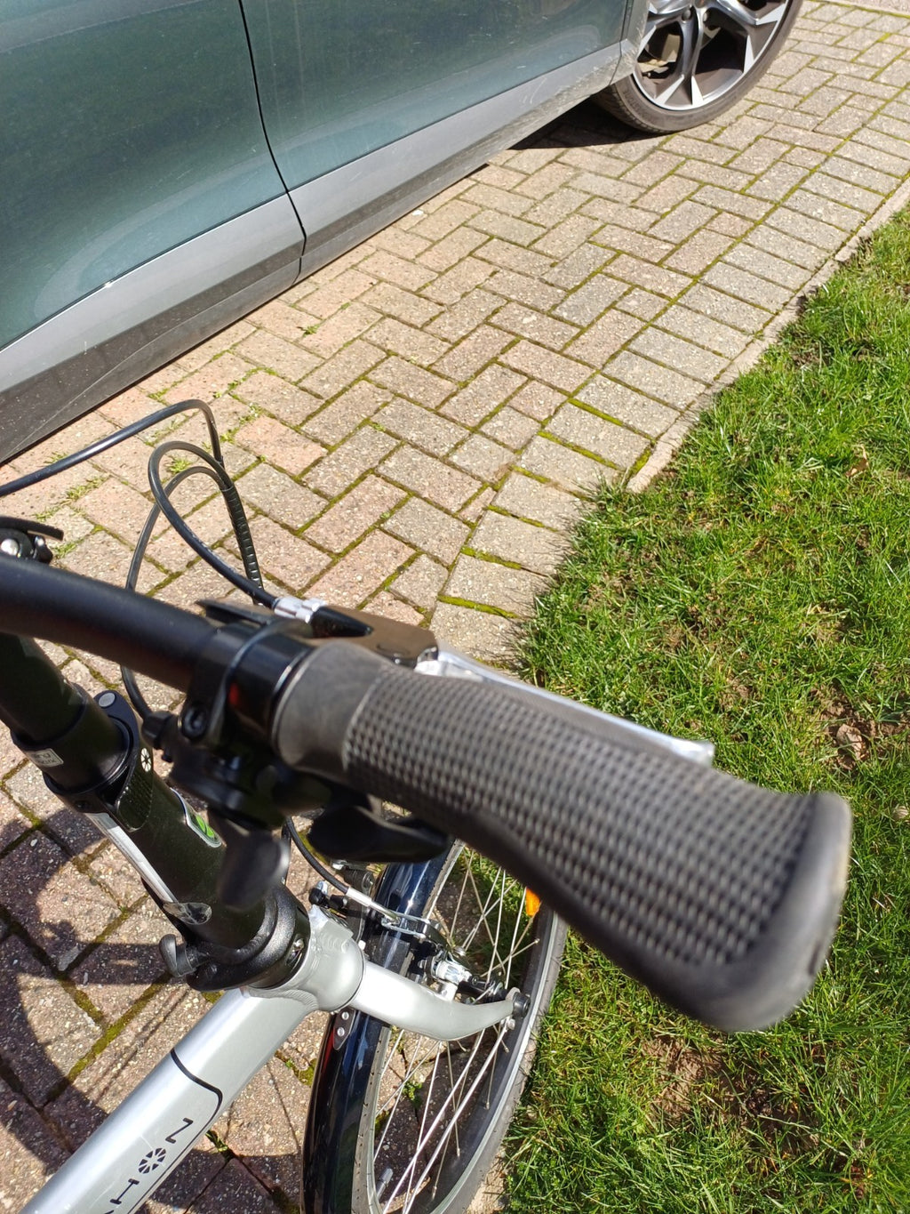 Dahon Mariner D8 Foldable Bike  Brand New Never Used Collection From Bedford