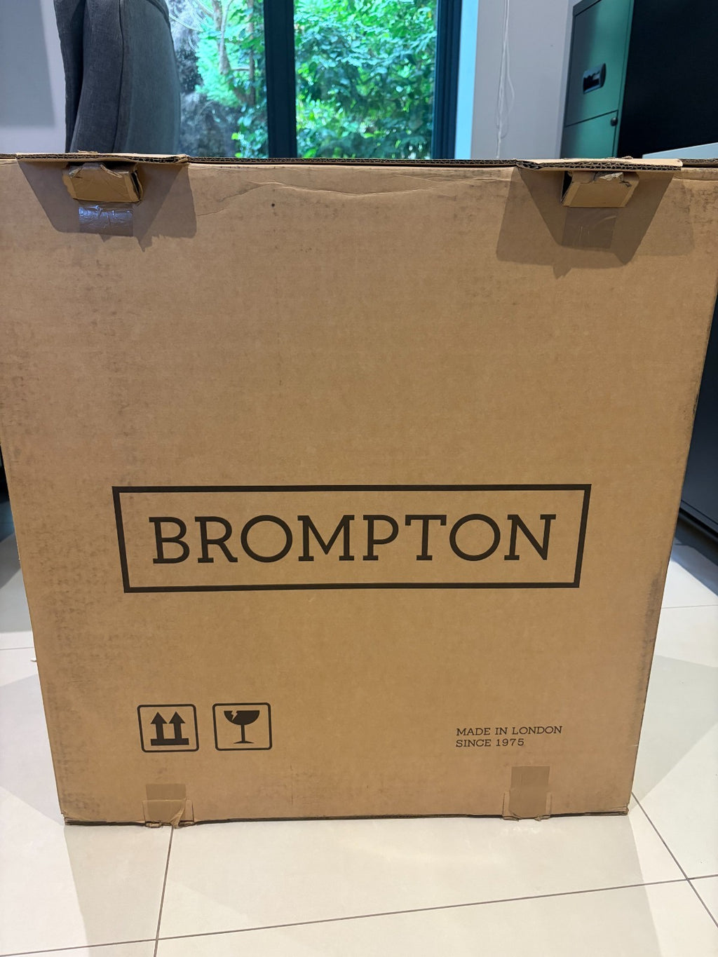 Brompton G Line Small Folding Bike 8-Speed, Traildust White w rack & mudguards