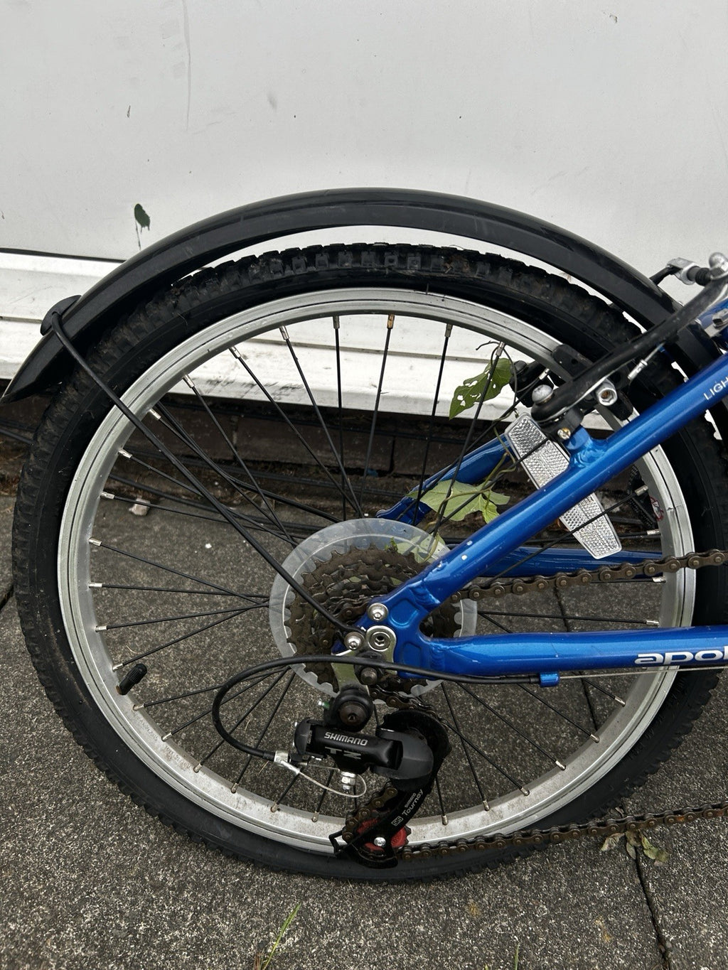 Apollo Luch Folding Bike 20 in Blue Aluminium V-Brake Mudguards Rear Light