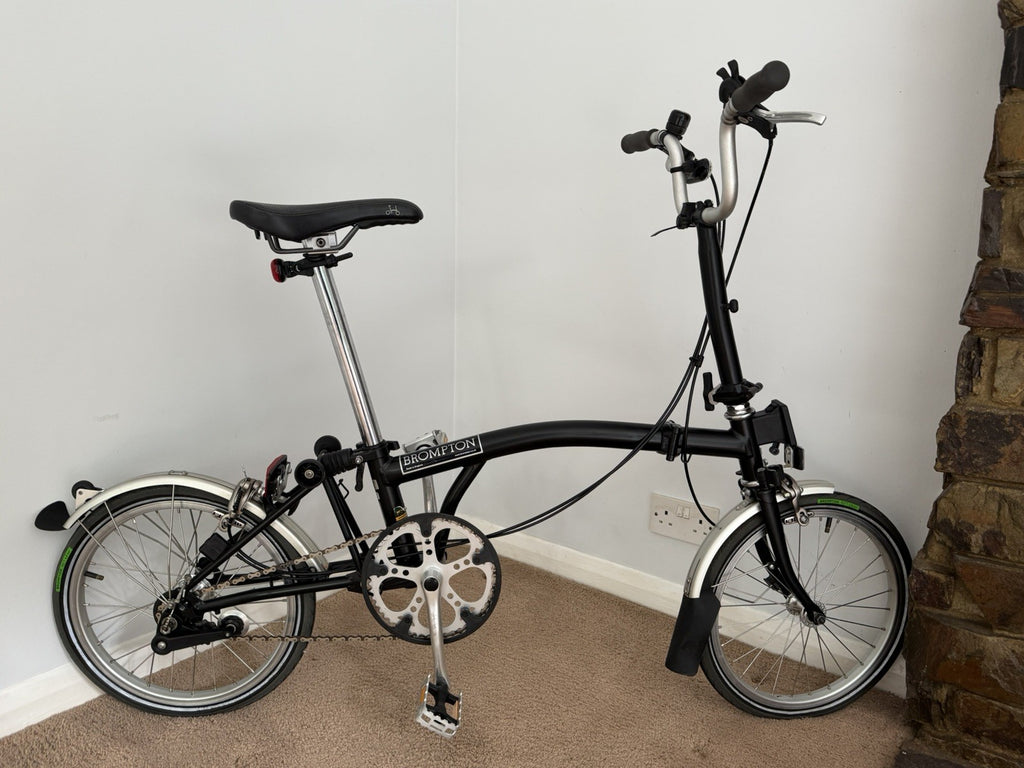 Excellent Condition Brompton Folding Bike Fully Serviced 3-Speed Black