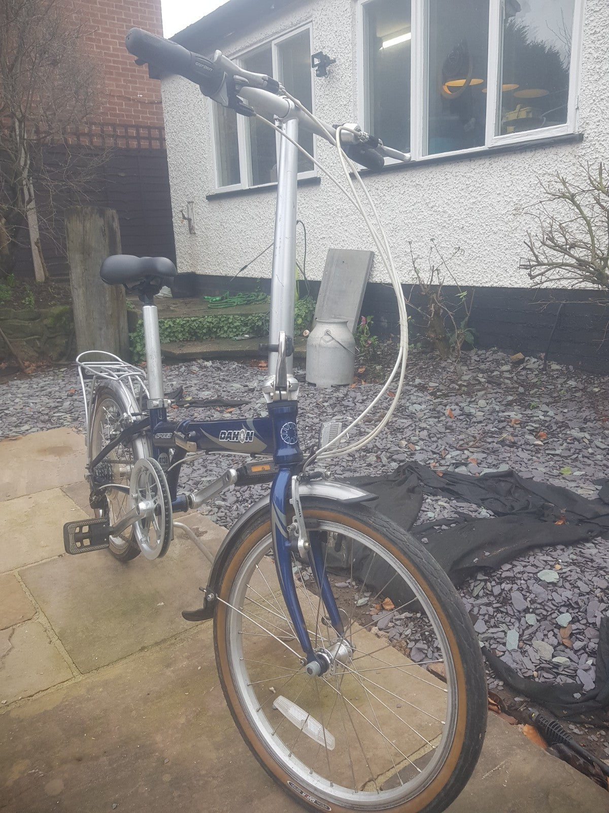 dahon speed d7 folding bike