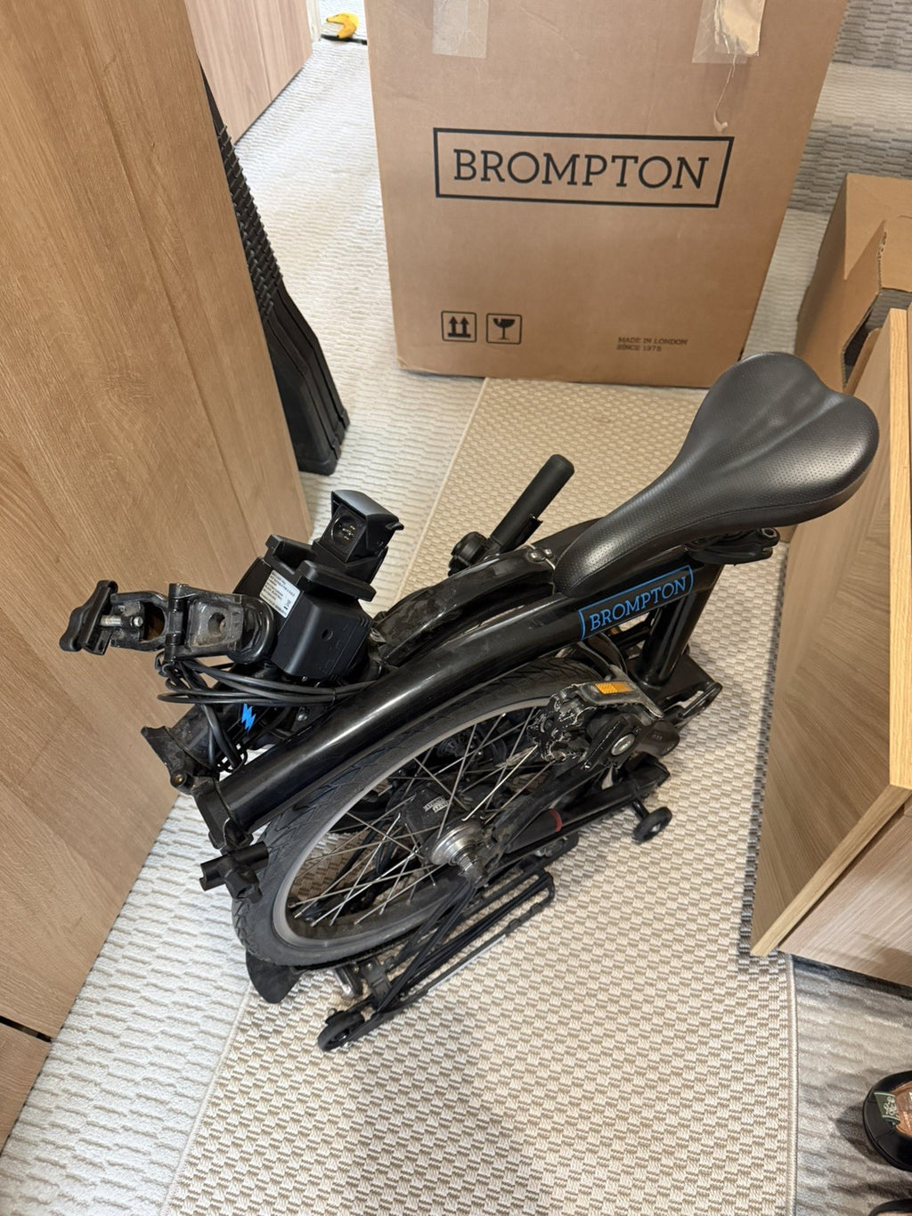 Brompton M6L Folding Bike (E) Black