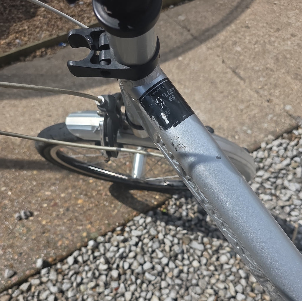 GIANT Halfway Folding Bike. 20'' wheels. 7 speed. RRP £600