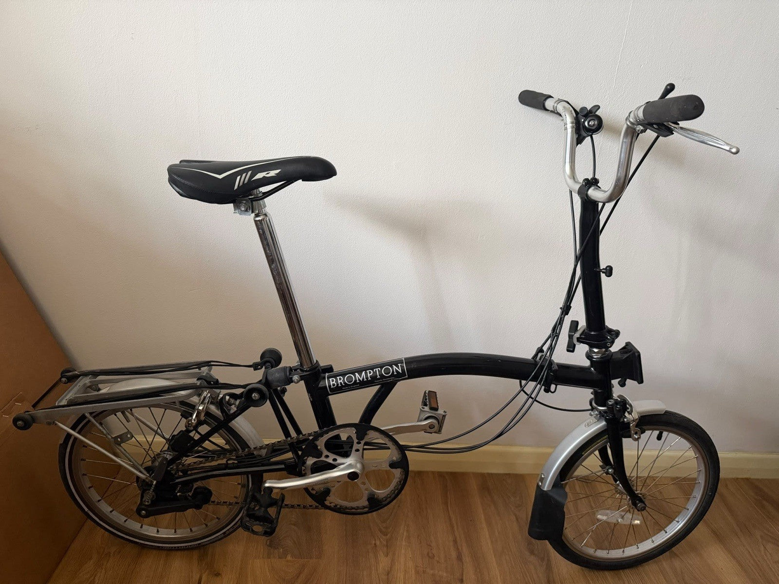 Brompton  M6R (6 Speed) folding bicycle -  (GOOD CONDITION)