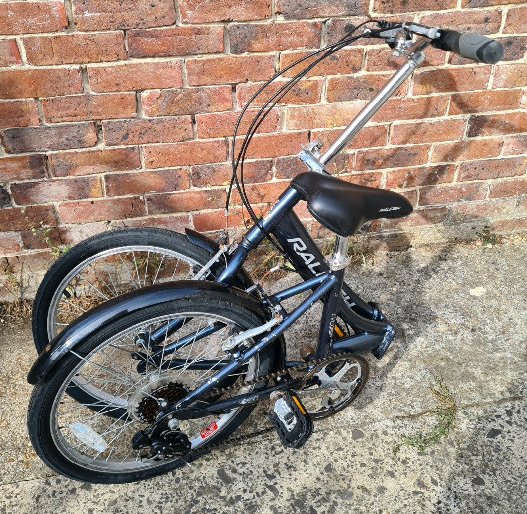 Raleigh EVO 7 SP Folding Bike Grey Bicycle 20" Wheels