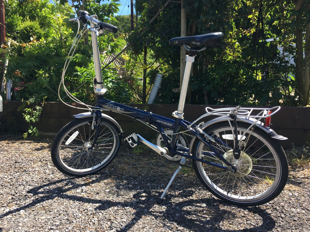 Dahon Speed D7 Folding Bike 7-Speed with brand specific carrier bag. DECENT