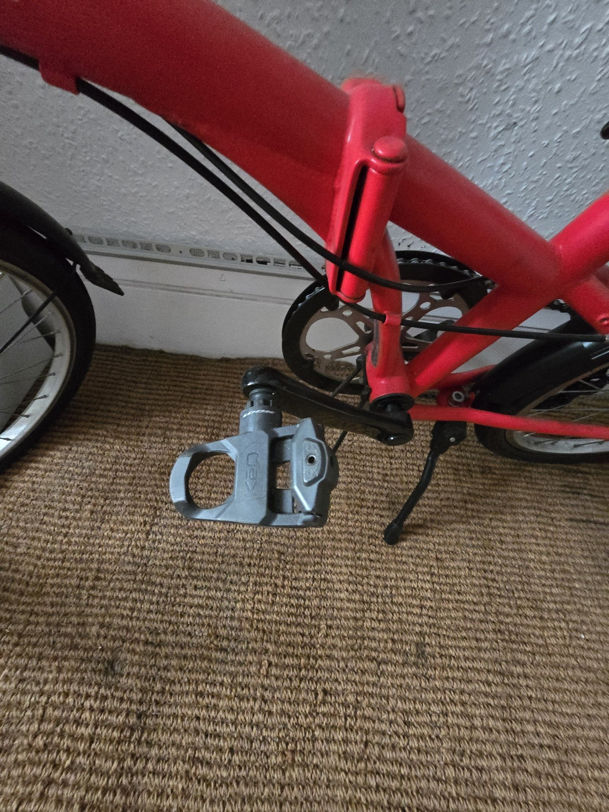 BTWIN Folding Bike 20″ | Urban Commuter Bicycle | 6-Speed Bike | Great for City
