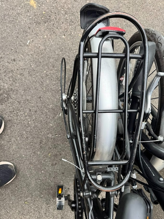 Halfords Carrera fold up bike in good condition. Rides well