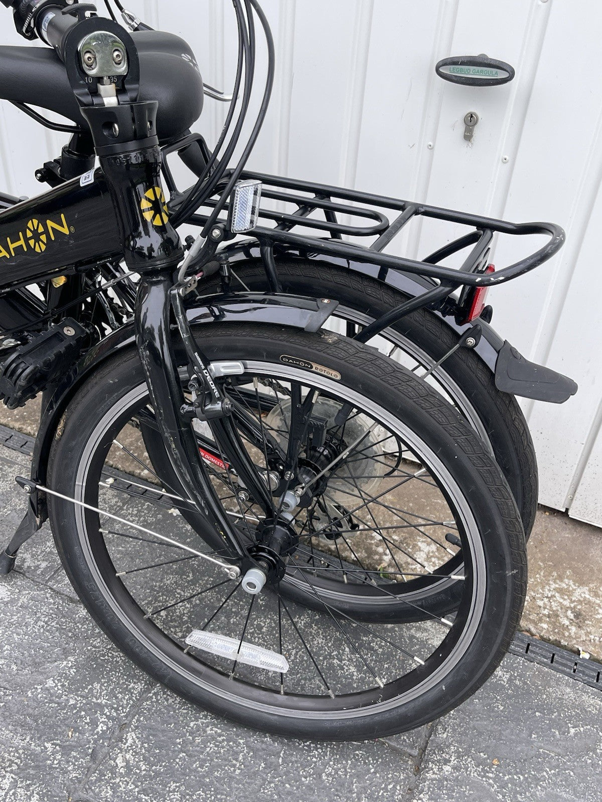 Dahon YRA062 Aluminium Folding Bike 20” Wheels 24 Speed Serviced Excellent Cond