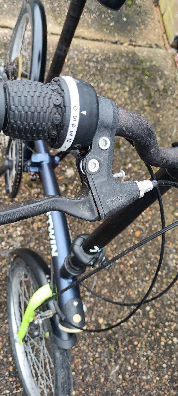 Btwin Hoptown 320 Folding Bike Good Condition