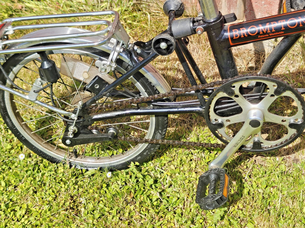 Vintage Brompton 5 Speed 1990 - Black - All original parts. Lightly used.
