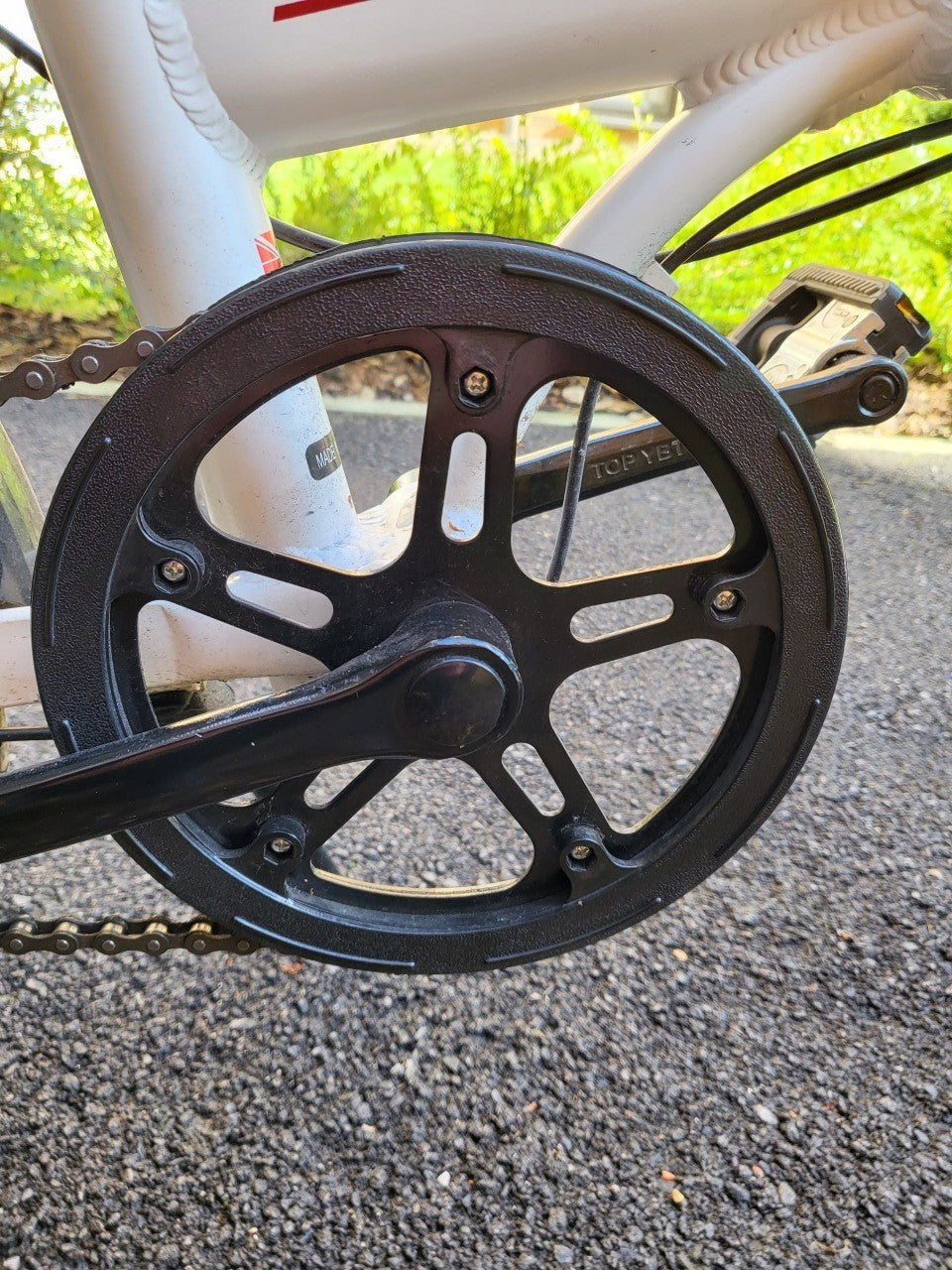 Carrera Transit Folding Bike 20” Wheels 8 Speed Alloy Frame Rack