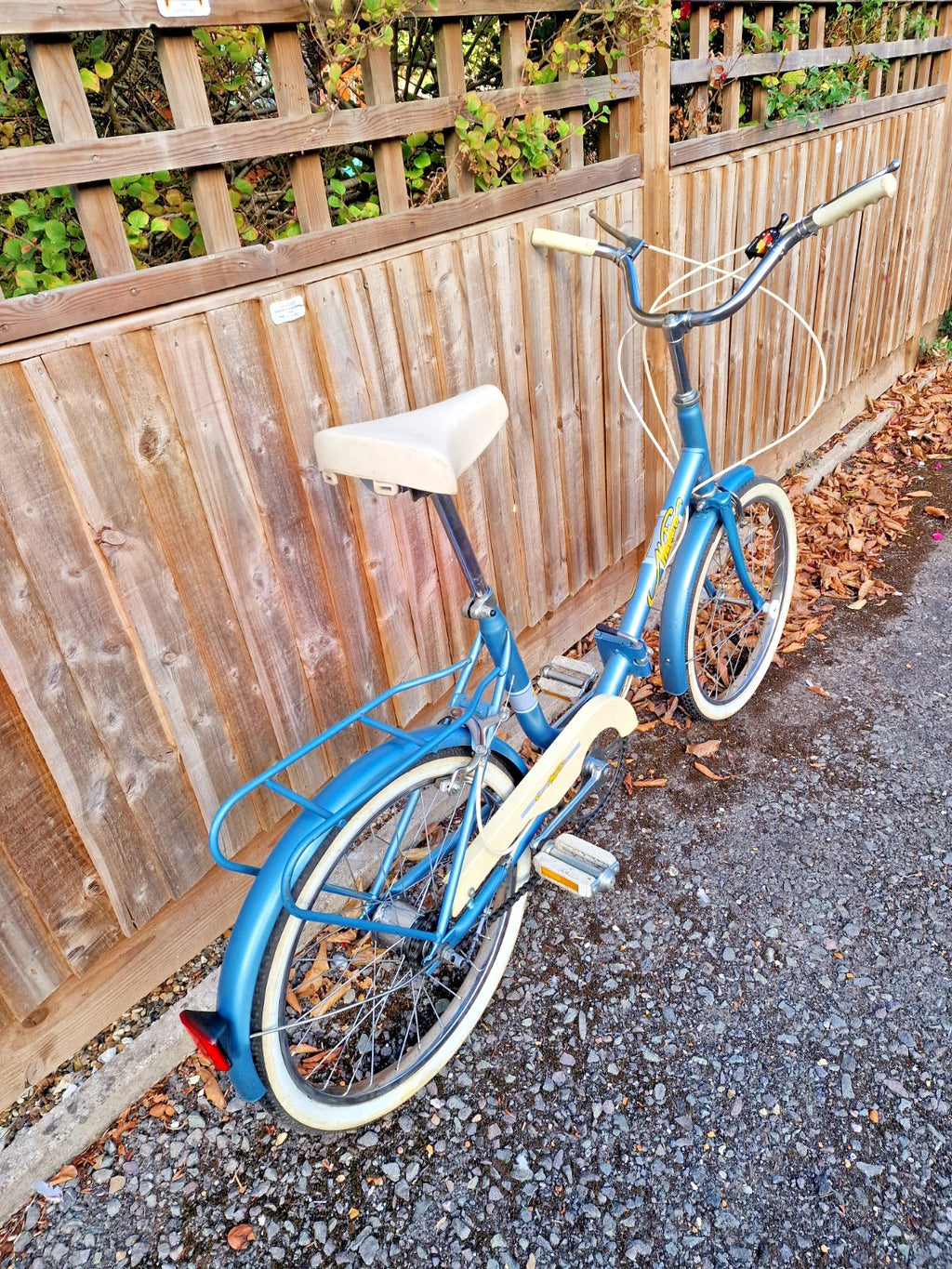 vintage APOLLO WAYFARER  3 Vintage Folding BLUE Bike,3 speed 20’ wheels,PRISTINE
