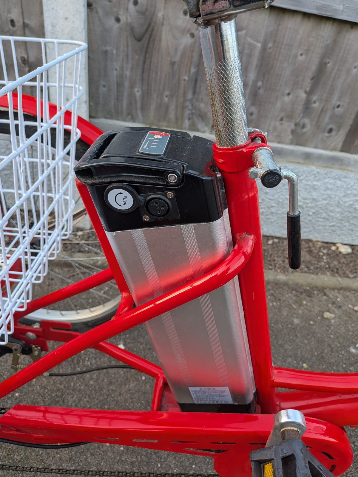 Jorvik Electric Tricycle, Barely Used, Foldable, Delivery Is Possible
