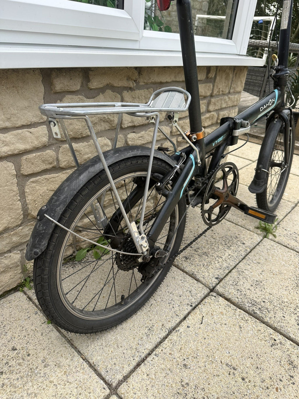 Dahon Vybe 20 Inch Folding Bike ideal commuter bike