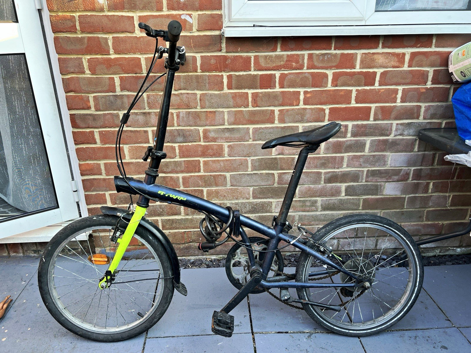 B’TWIN 20in Folding Bike Black/Green Mudguards V-Brakes 20" Frame Unisex